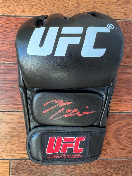 Jan Błachowicz UFC MMA rękawica z autografem + certyfikat autentyczn.