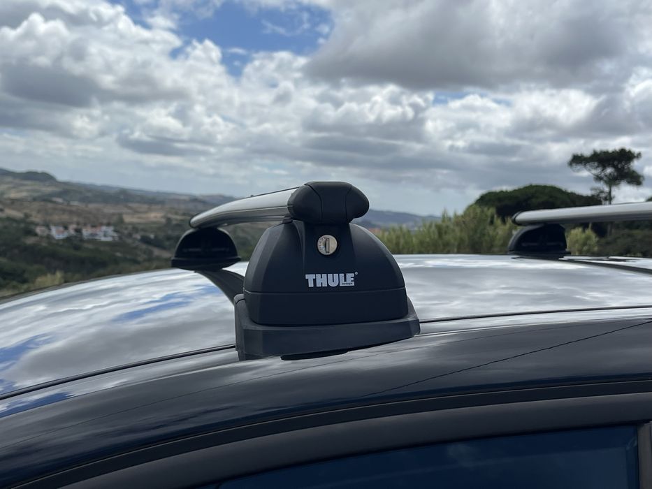 2 kits Thule com Barras de tejadilho