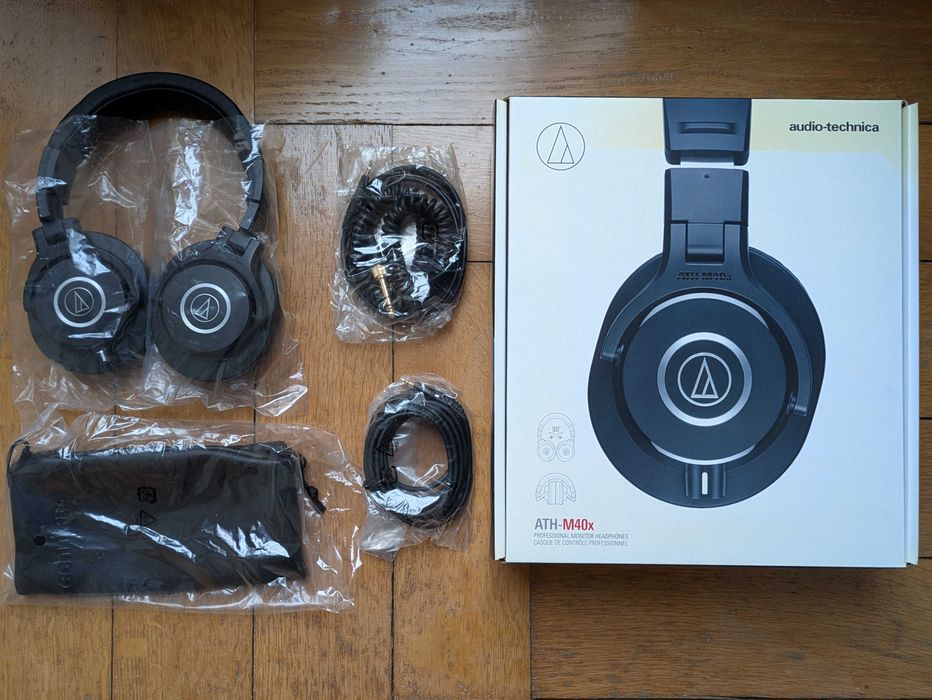 Headphhones Audio-Technica ATH-M40X + almofadas Dekoni choice leather