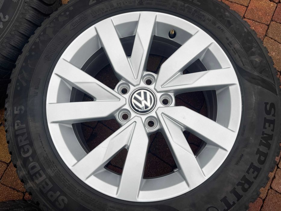 4029. Koła zimowe Passat B8 B9 oryginalne 5x112 ET41 215/60/16 2024r