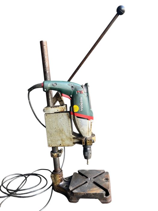 Wiertarka kolumnowa z uchwytem + Metabo SBE 1100 Plus