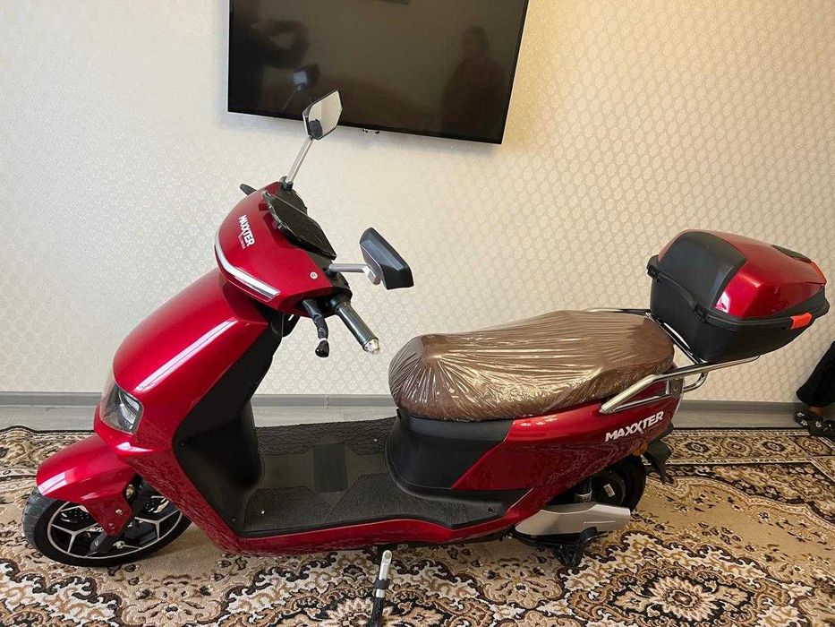 НОВИЙ Електроскутер Maxxter LUMINA (Red)
