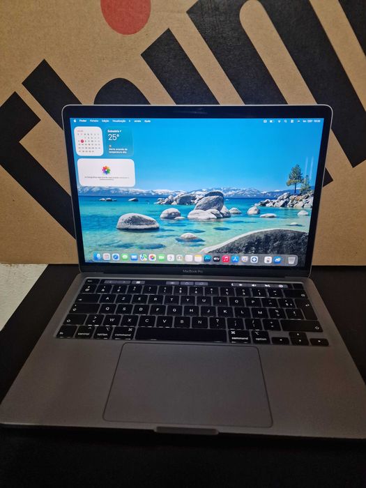 MacBook PRO 2020 com varios programas )