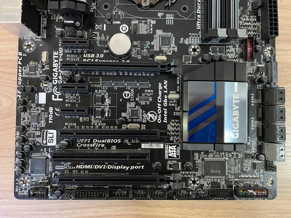 Материнская плата Gigabyte GA-Z87X-UD3H s1155 DDR3 INTEL XEON Support