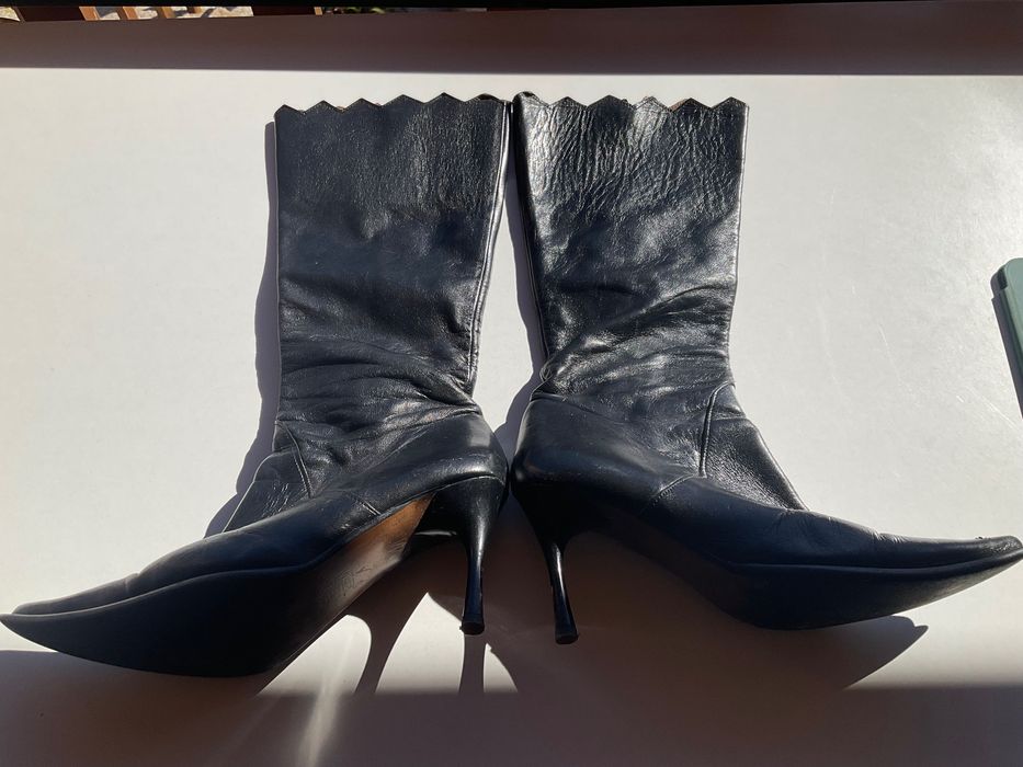 Vintage Leather High-heel Boots - Black High-heel Boots