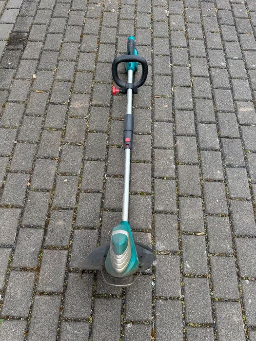 Kosiarka akumulatorowa Bosch Advanced Rotak 36-750 + podkaszarka GRATIS