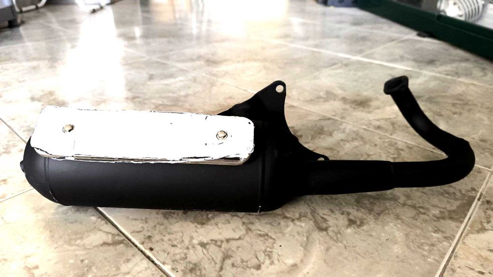 Escape nova para scooter TYPHOON