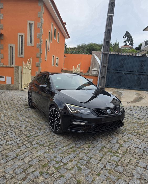 SEAT Leon ST CUPRA 300 Performance 4Drive DSG