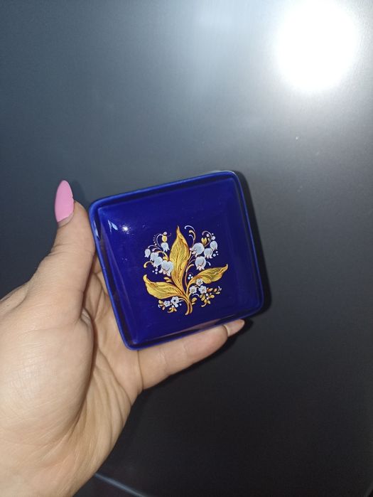 Шкатулка у стилі лімож
