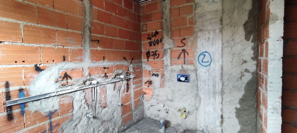 Realizo trabalhos sob orcamento pladur ,pintura barramentos etc