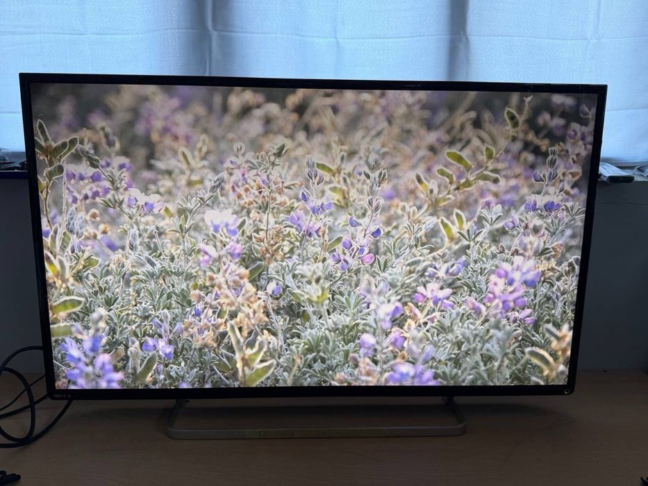 Телевізор Toshiba – 42”, Full HD, LED, 3D