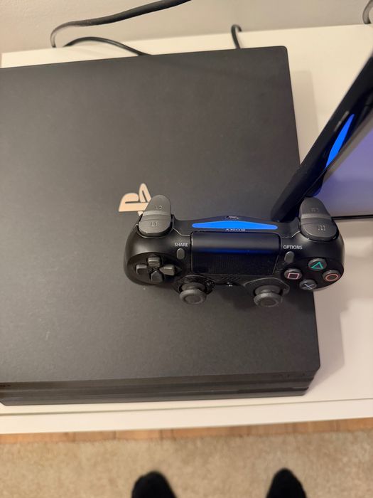 PlayStation 4 PRO 1TB
