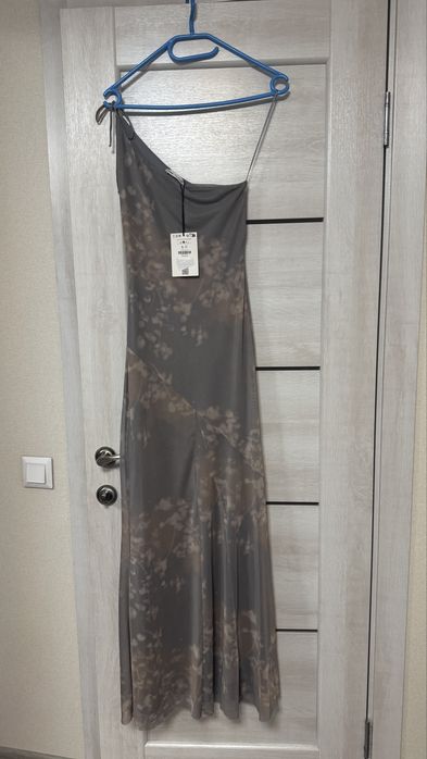 Нова сукня Bershka