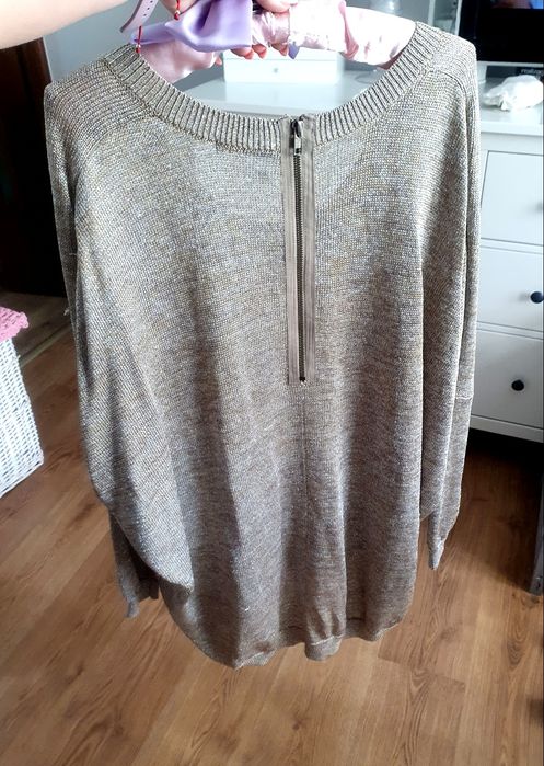 Złoty sweter oversize