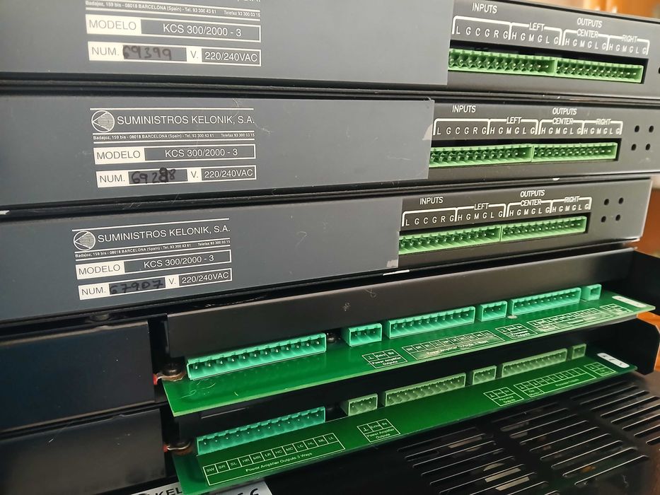 Som Profissional KCS (Kelonik) – Amplificadores, Crossovers e Monitores