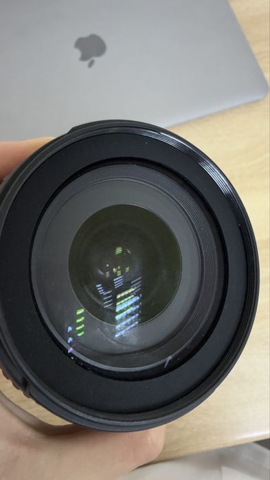 Обʼєктив Nikon