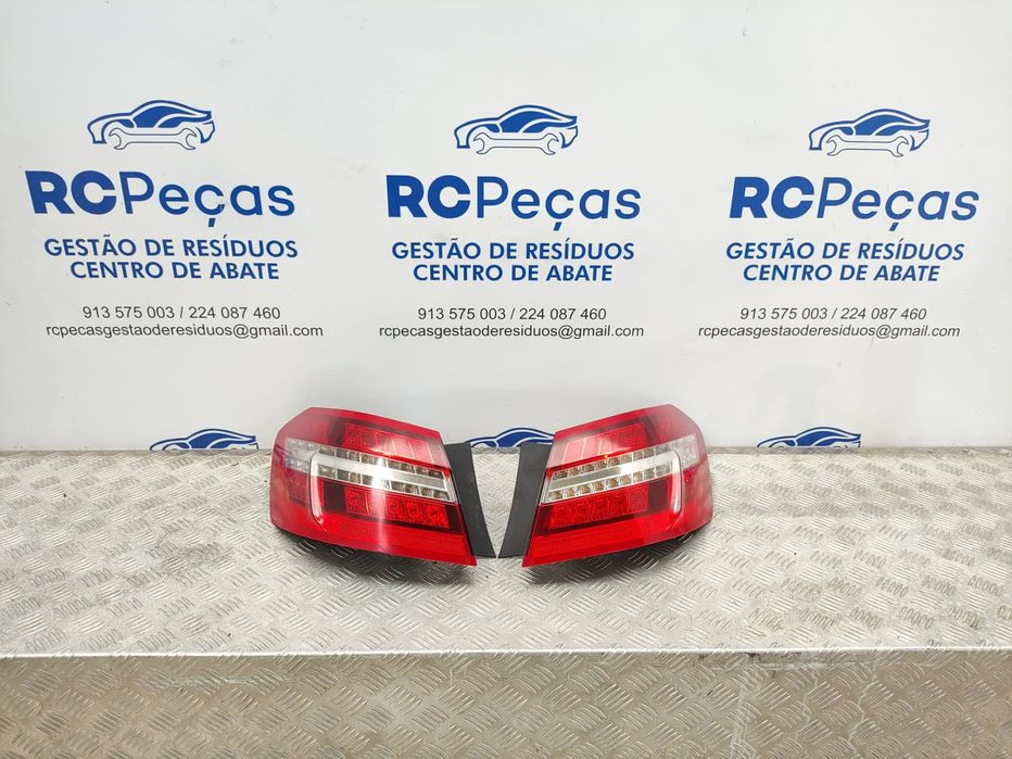 Farolins Tras Traseiros Esquerdo Direito Originais LED Mercedes Benz