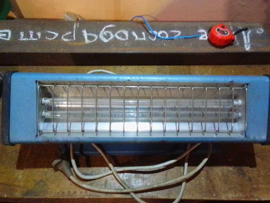 Обігрівач інфрачервоний, аналог уфо, радянського виробництва.
