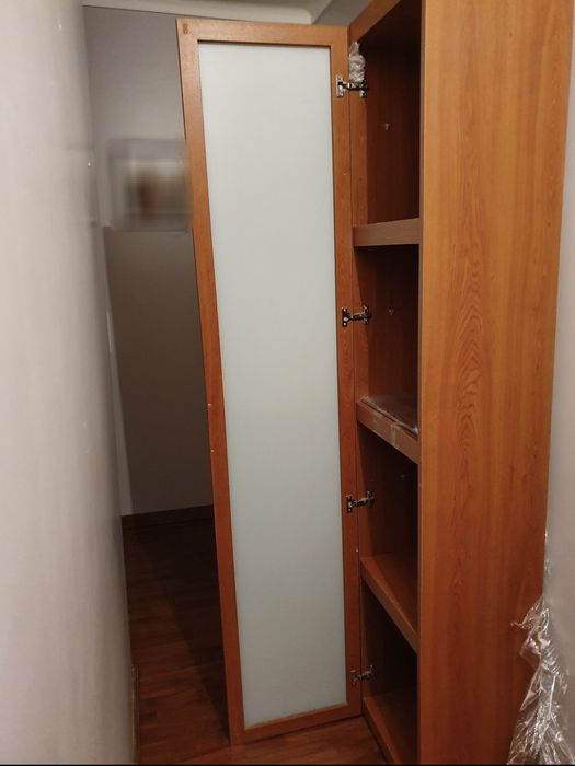 Móvel /Coluna para WC