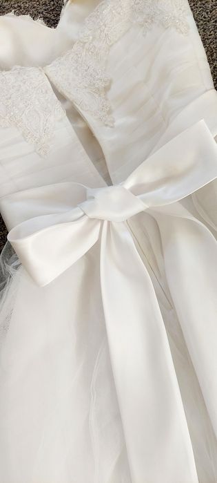 Suknia ślubna,  wzrost 172 cm (typowe M)