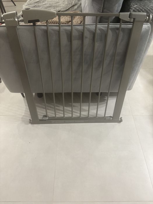 Barierka bramka zabezpieczająca