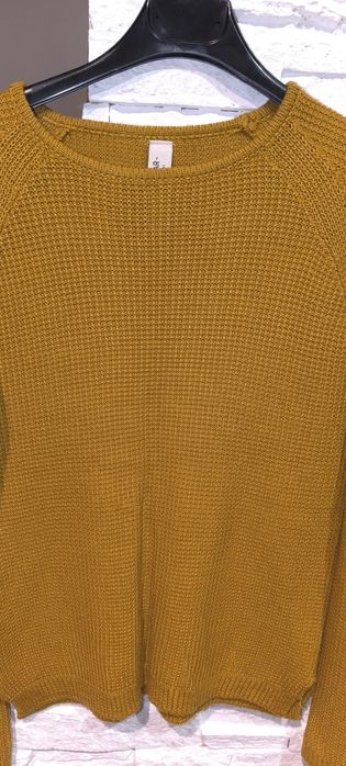 Sweter musztardowy Pull Bear