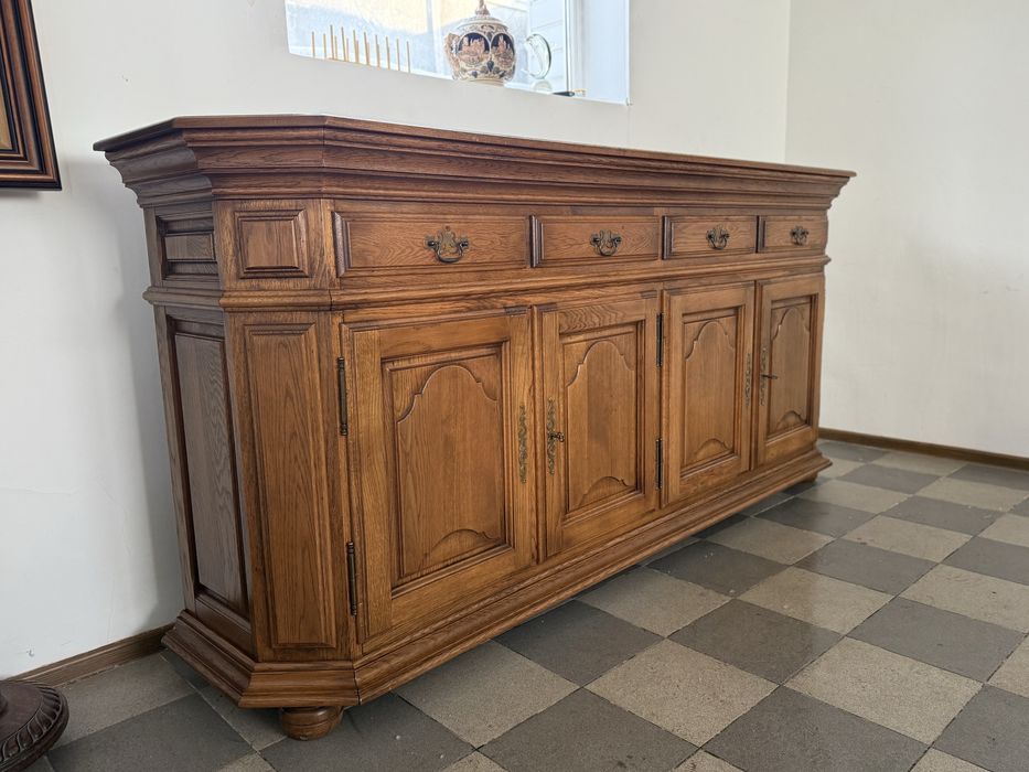 дубовий масивний комод