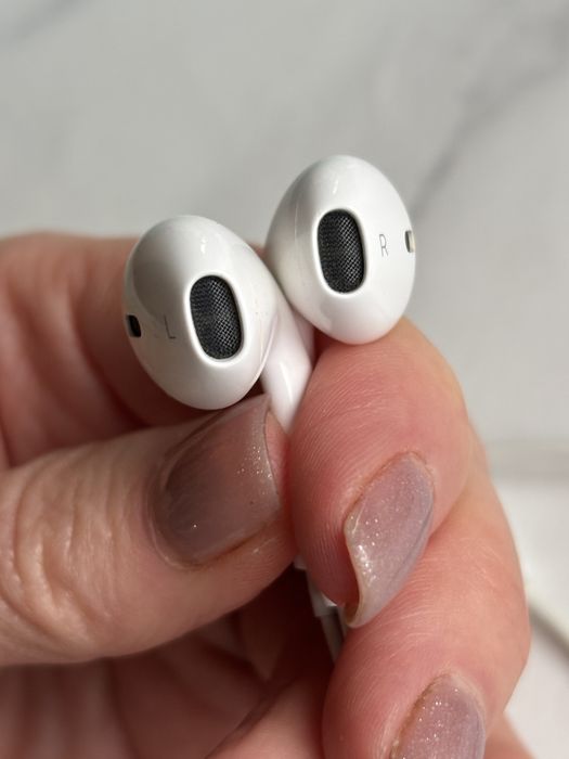 Навушники дротові AirPods with Lightning