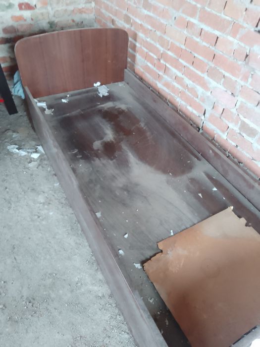 Ліжко односпальне