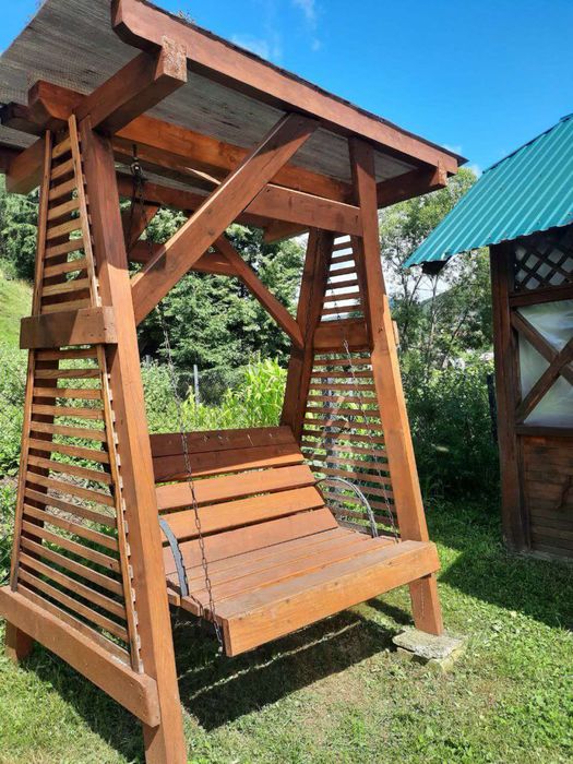 Здається будинок