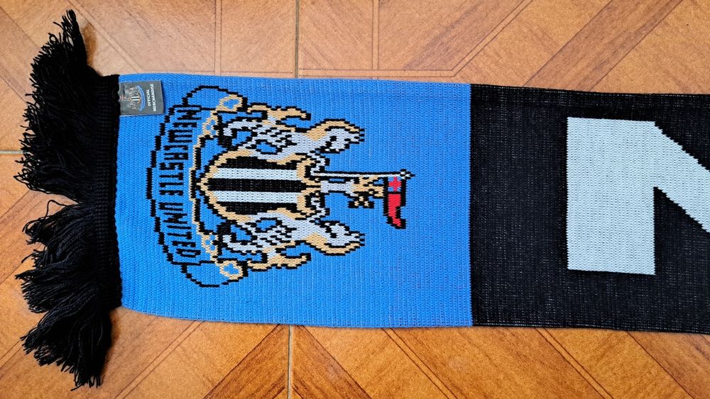 Cachecóis duplos do Newcastle United FC