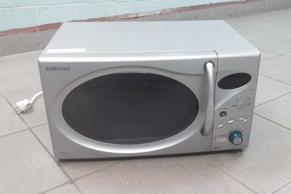 Kuchenka mikrofalowa z grillem mikrofalówka mikrofala Samsung