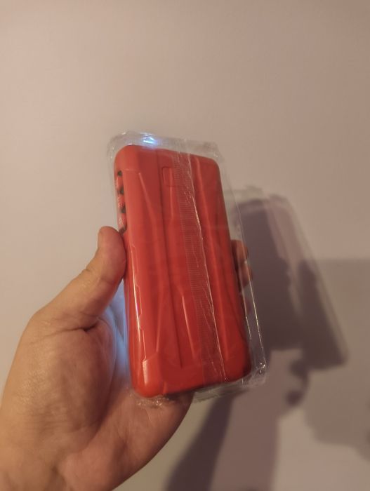 Новий мультиметр ANENG 681 запакований в коробці