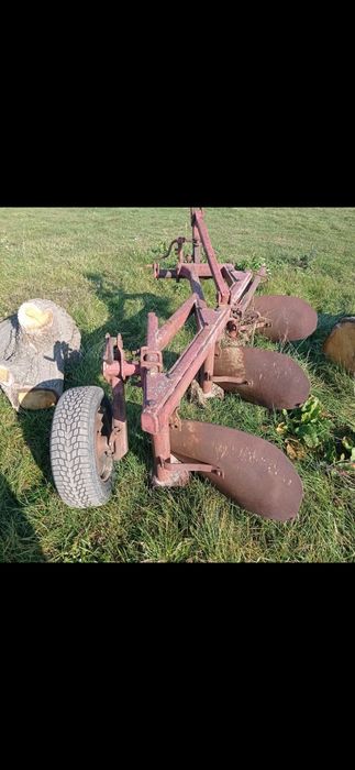 Sprzedam pług 3 skibowy