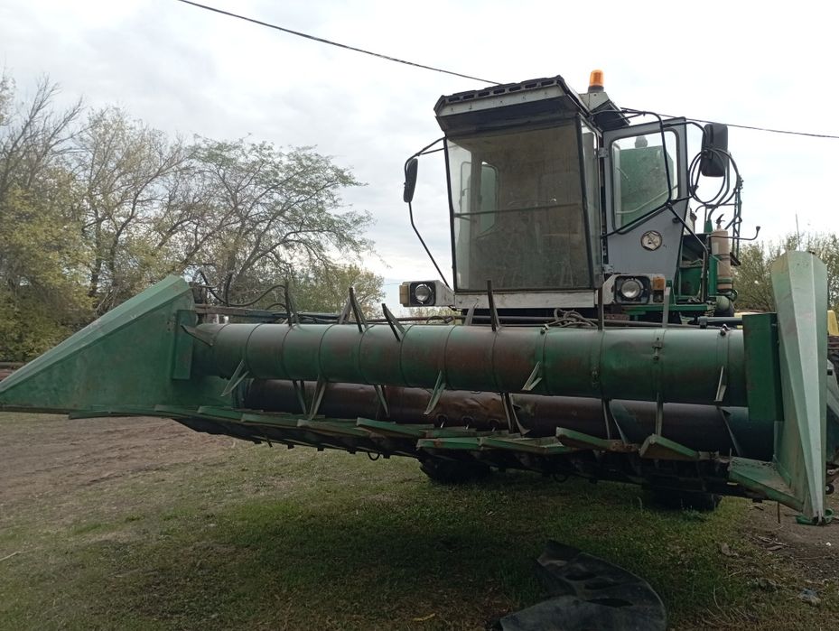 Продам комбайн в хорошому стані