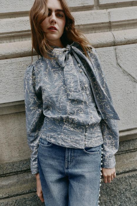 Блуза з принтом Zara розмір М