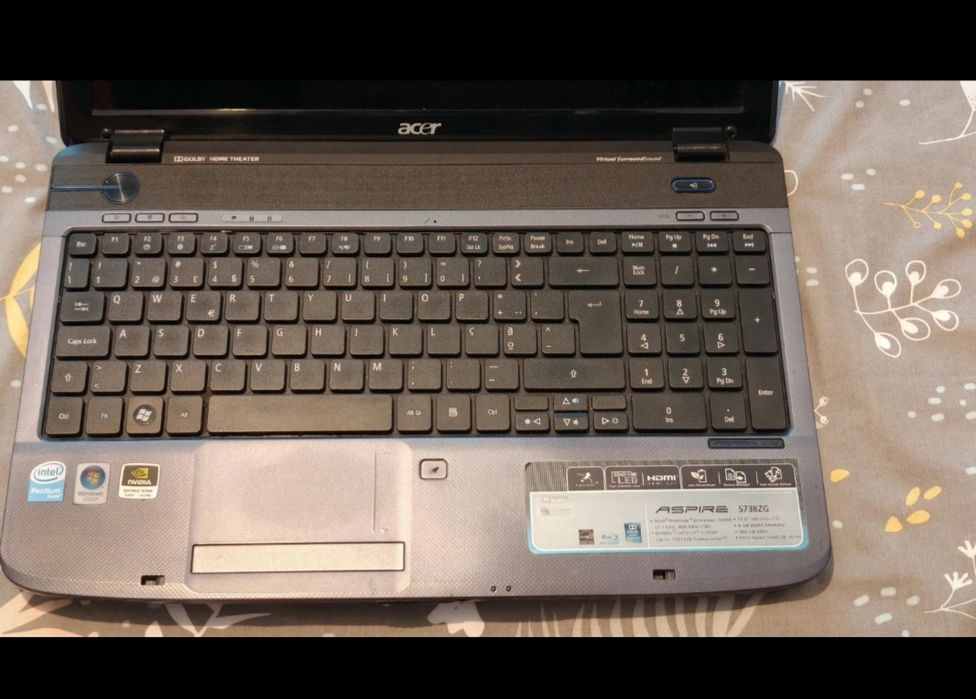 Portátil Acer Aspire 5738ZG com SSD
