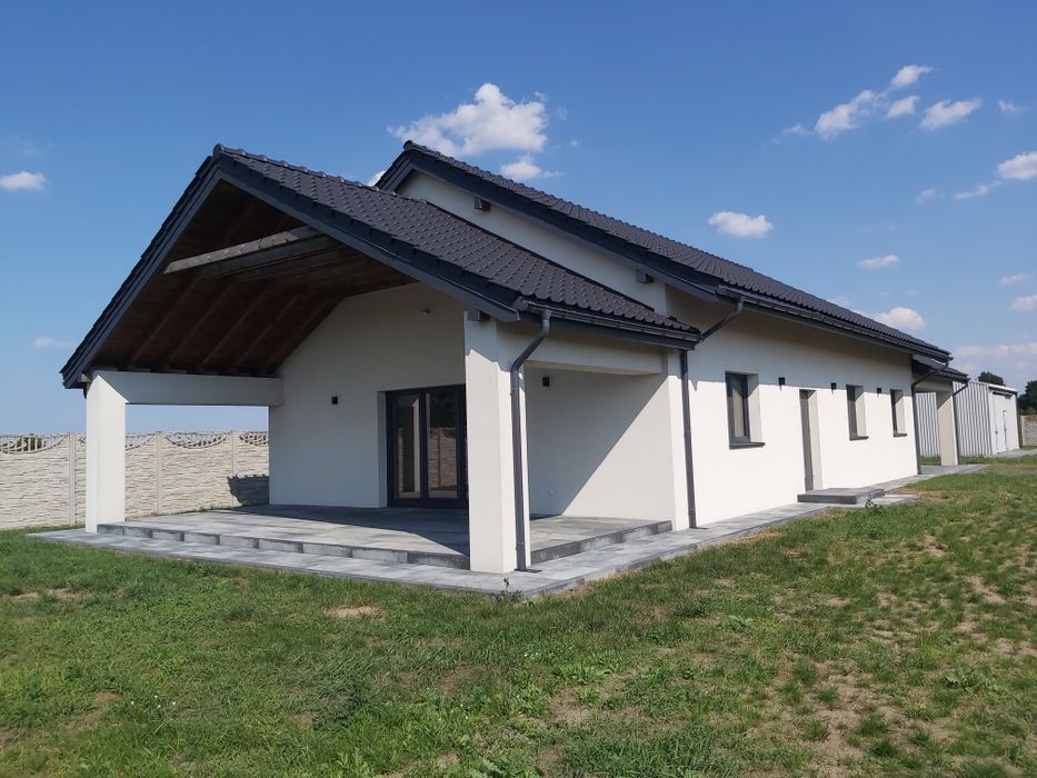 Dom 125m2 Hala 100m2 Działka 1,32ha Centrum Polski / Gmina Piątek