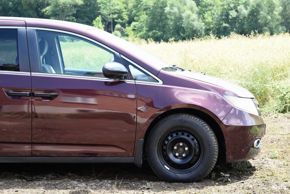 Samochód Honda Odyssey 2014
