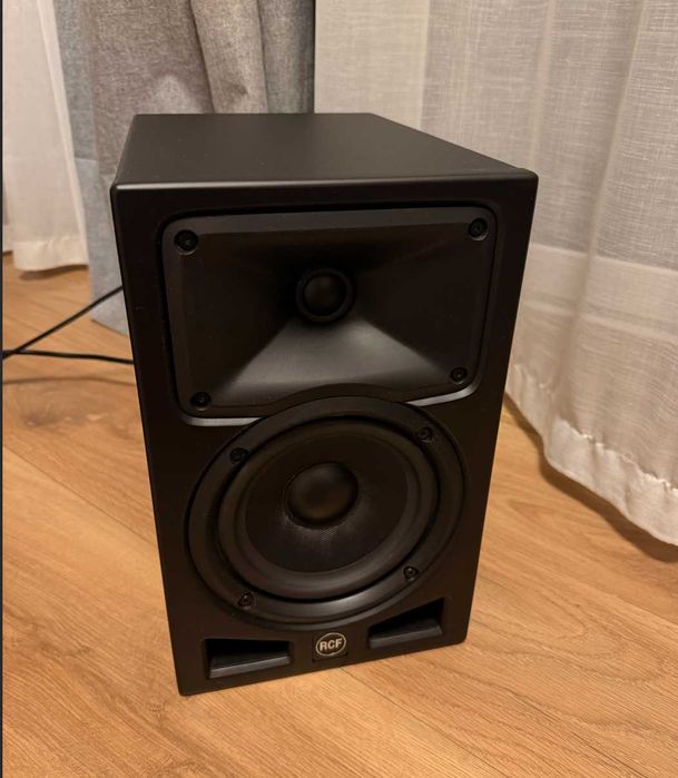 RCF AYRA PRO6 Profesjonalny Aktywny Dwudrożny Monitor Studyjny