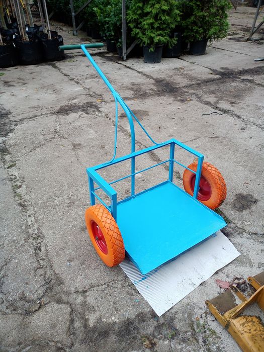 Wózek niskopodłogowy do przewozu donic itp.