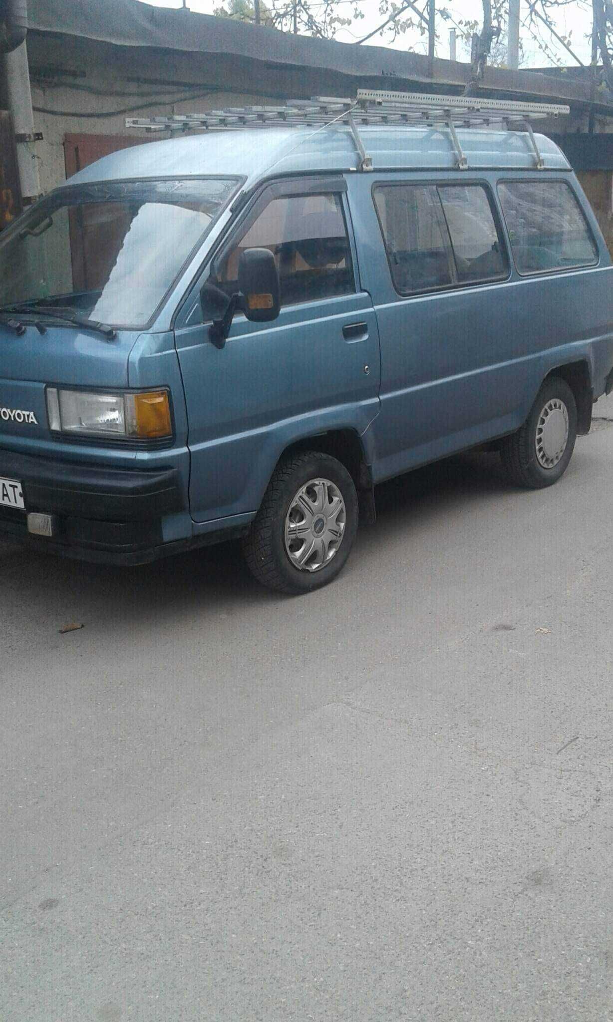 Toyota Town Ace 1986
