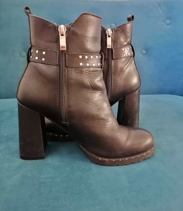 Skórzane botki Solo Femme r 37