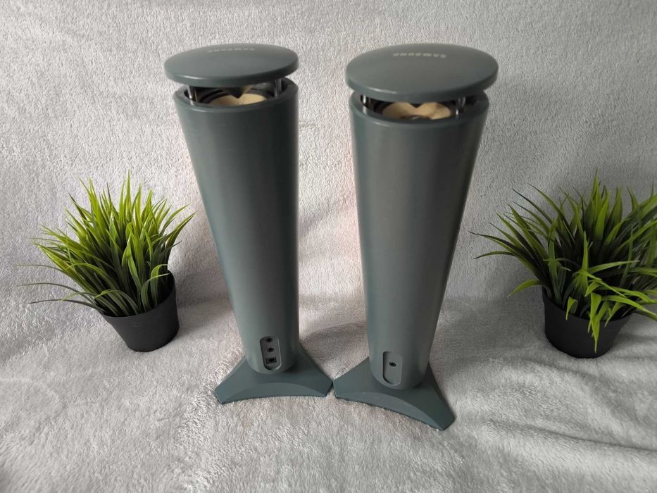 Głosniki Samsung w kolorze turkusowym