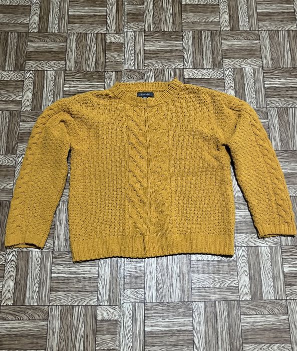 Жовтий светр primark