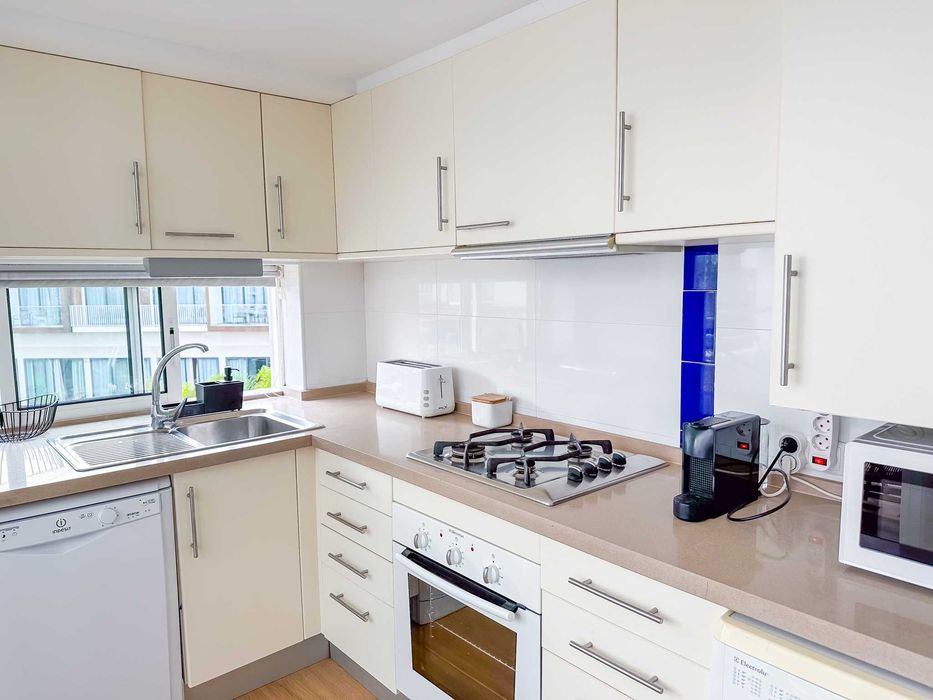 Apart. T1+1 Golden Club Cabanas + praia + barco + piscinas + jacuzzi