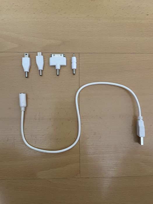 Cabo com adaptadores universais