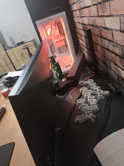 Monitor gameingowy
