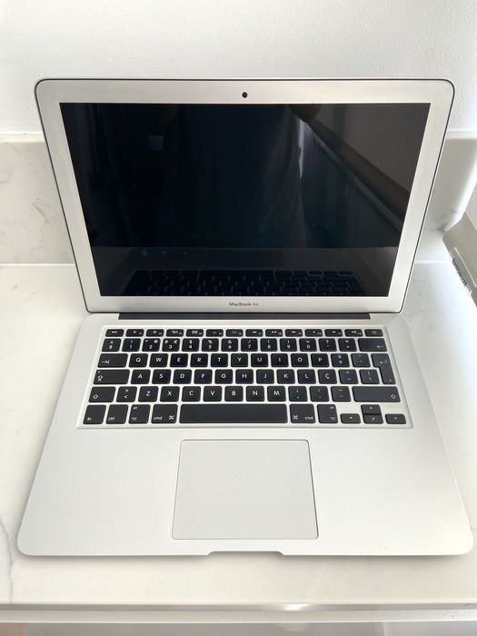 Macbook Air 2014 13” Intel i7 8 GB RAM