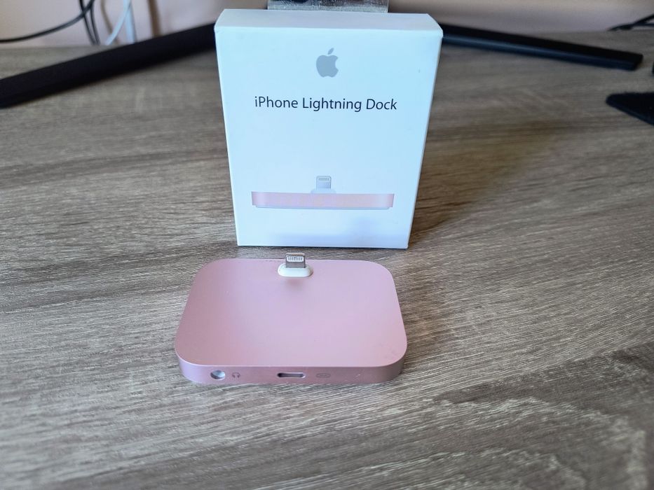 iPhone Док-станция